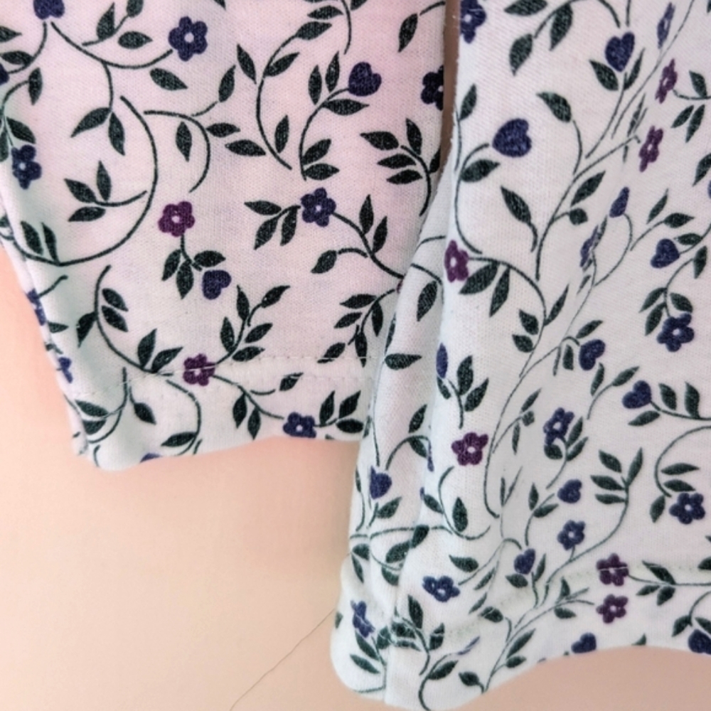 Vintage white long sleeved shirt moc neck purple & green floral design medium - Picture 5 of 11